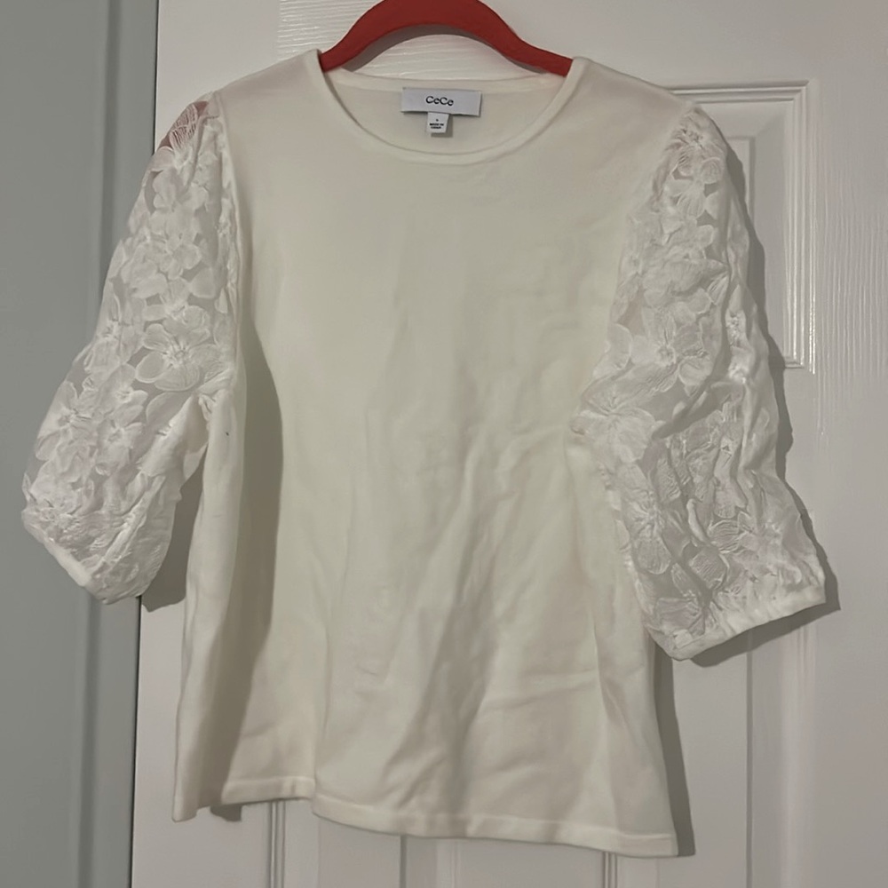 CeCe Ivory Soft White Crewneck Tee with Floral Lace Sleeves